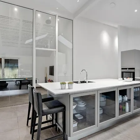 Feriehus Amazing In With Kitchen