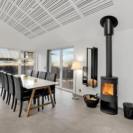Amazing In With Kitchen Holiday home *