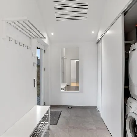 Amazing In With Kitchen